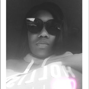 Meet your Posher, Christina